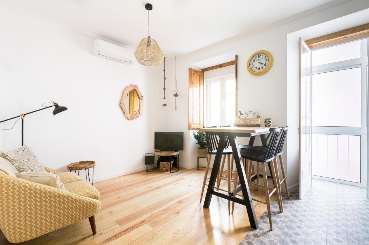 Feel Home In This Stunning Renovated Nest In Graca Lisboa Exteriör bild