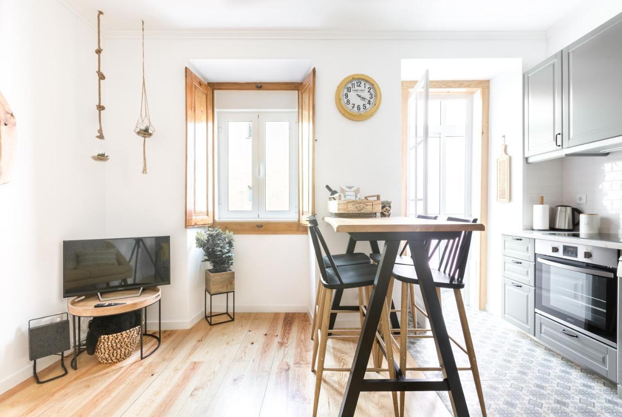 Feel Home In This Stunning Renovated Nest In Graca Lisboa Exteriör bild